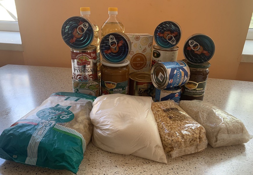 Обеспечение продуктовыми наборами.